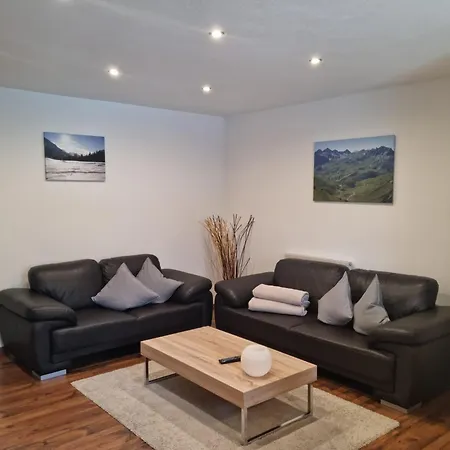 Haus Huber Apartman *